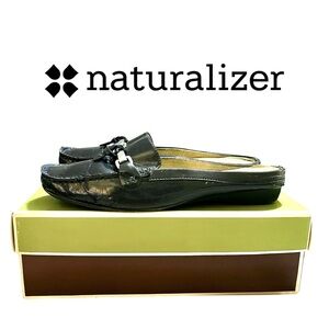 Naturalizer Gazette Slides in Shiny Navy